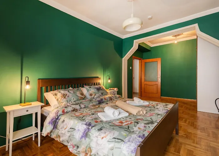 Neo Victorian Skg * Tessalónica
